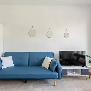brand-new-flat-4-persons-near-hotel-martinez-center-and.fr-provencehotel.com/
